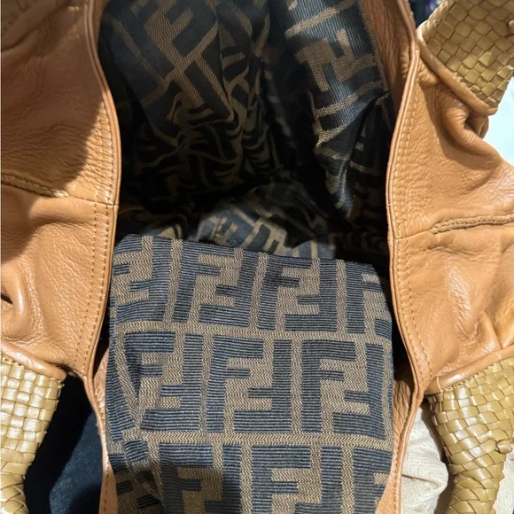 Fendi Leather Spy Vintage Brown Hobos, Handbag in EUC with cards and dust bag - Picture 14 of 16